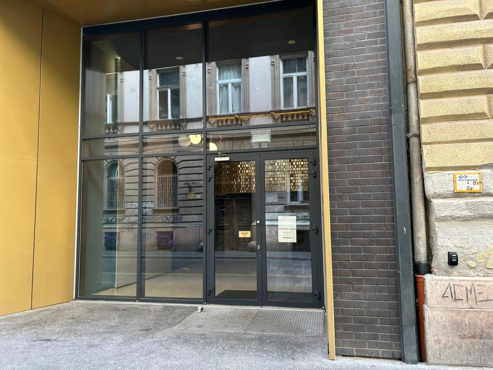Comfort Court Apartment - Free Parking, Balcony Budapest Exterior foto